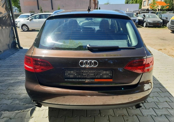 Audi A4 cena 39999 przebieg: 182000, rok produkcji 2011 z Halinów małe 781